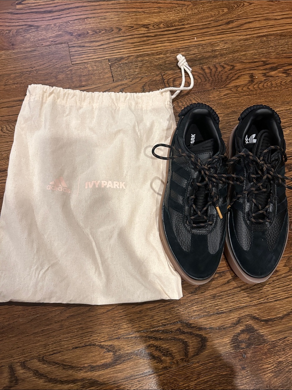 Ivy Park Low-Top Sneakers